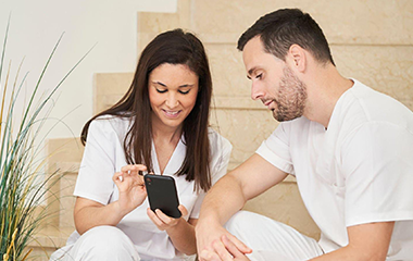 Benefits of mobile booking apps for massage therapists